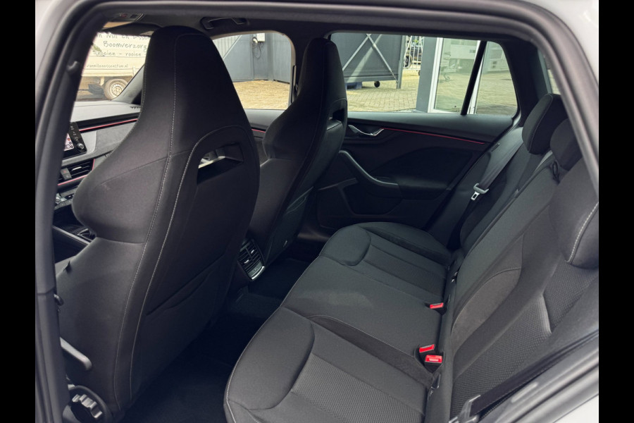 Škoda Kamiq 1.5 TSI 150 PK ACT Sport Business | Camera | Carplay | Stoelverwarming | Climate Control | Automaat
