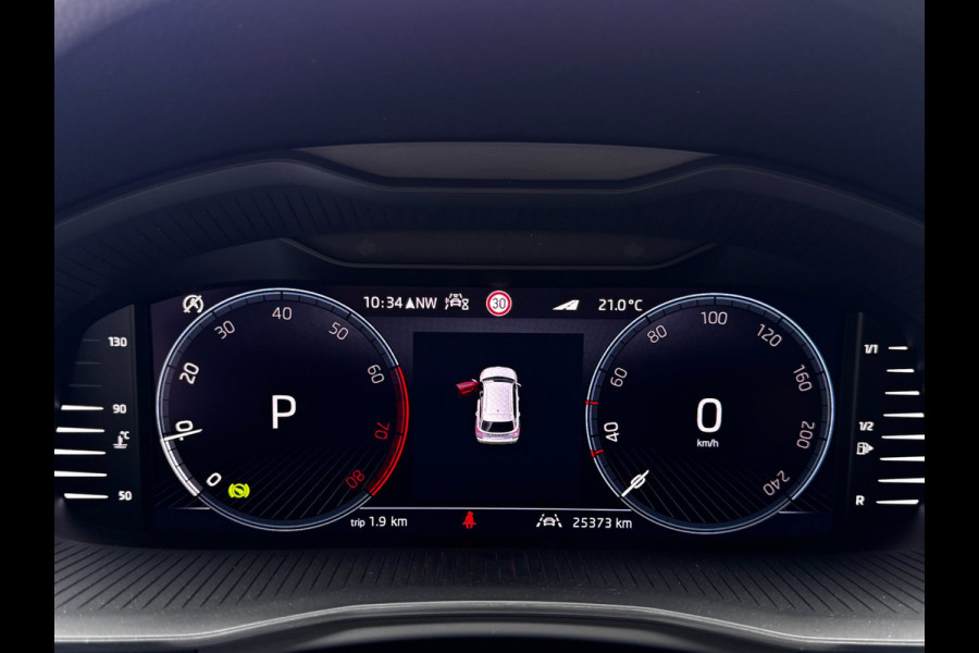 Škoda Kamiq 1.5 TSI 150 PK ACT Sport Business | Camera | Carplay | Stoelverwarming | Climate Control | Automaat