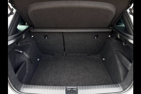 Škoda Kamiq 1.5 TSI 150 PK ACT Sport Business | Camera | Carplay | Stoelverwarming | Climate Control | Automaat