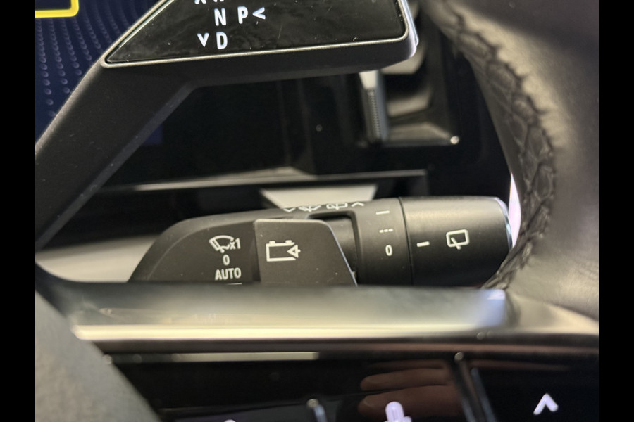 Renault Mégane E-Tech EV40 Techno NAVI-CAMERA-PDC-AIRCO/ECC-TWO TONE-SOH 95,6%