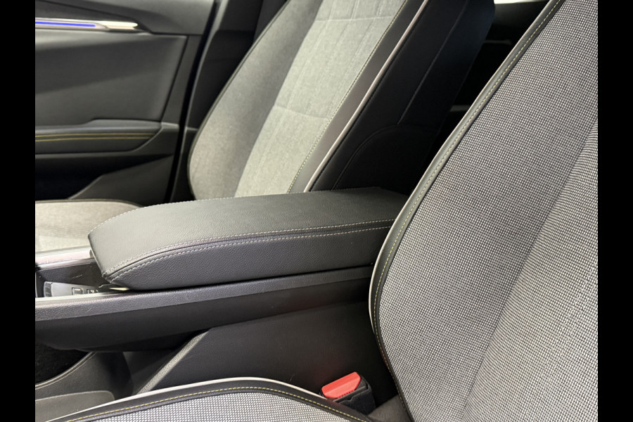 Renault Mégane E-Tech EV40 Techno NAVI-CAMERA-PDC-AIRCO/ECC-TWO TONE-SOH 95,6%
