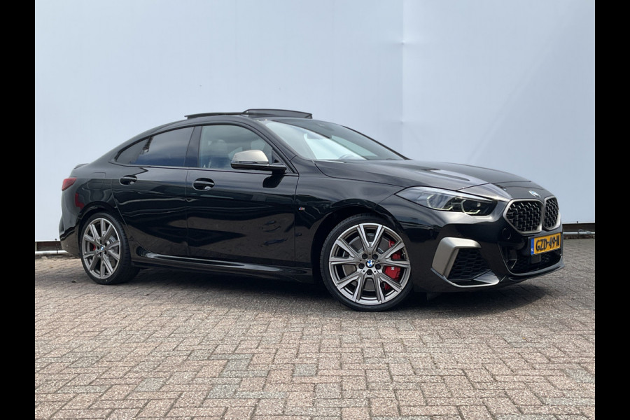 BMW 2 Serie Gran Coupé M235 306pk xDrive HUD Adapt.Cruise Pano.dak Harman/Kardon Memory Orig.NL