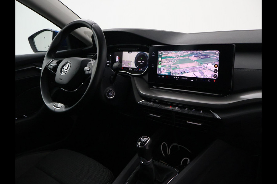 Škoda Octavia Combi 1.0 TSI RACE BLUE + WEGKL. TREKHAAK | VIRTUAL COCKPIT | APPLE CARPLAY | NAVIGATIE | LED