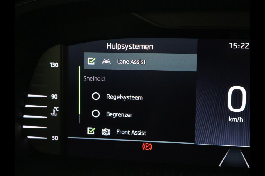 Škoda Octavia Combi 1.0 TSI RACE BLUE + WEGKL. TREKHAAK | VIRTUAL COCKPIT | APPLE CARPLAY | NAVIGATIE | LED