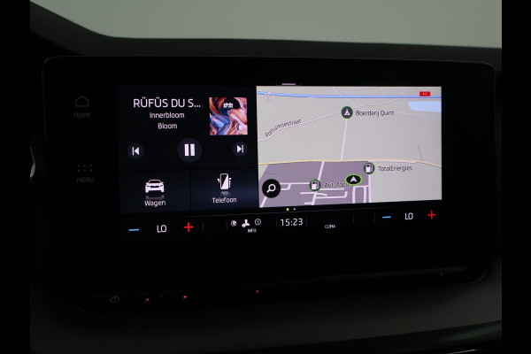 Škoda Octavia Combi 1.0 TSI RACE BLUE + WEGKL. TREKHAAK | VIRTUAL COCKPIT | APPLE CARPLAY | NAVIGATIE | LED