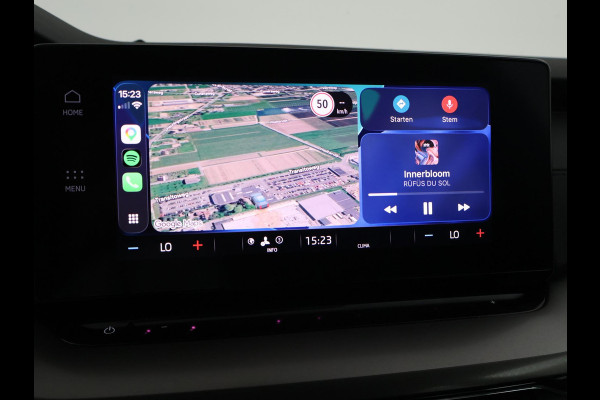 Škoda Octavia Combi 1.0 TSI RACE BLUE + WEGKL. TREKHAAK | VIRTUAL COCKPIT | APPLE CARPLAY | NAVIGATIE | LED