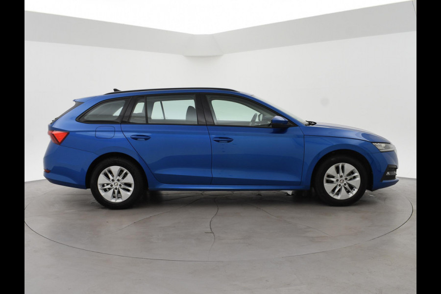 Škoda Octavia Combi 1.0 TSI RACE BLUE + WEGKL. TREKHAAK | VIRTUAL COCKPIT | APPLE CARPLAY | NAVIGATIE | LED