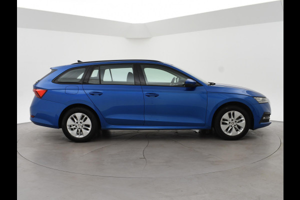 Škoda Octavia Combi 1.0 TSI RACE BLUE + WEGKL. TREKHAAK | VIRTUAL COCKPIT | APPLE CARPLAY | NAVIGATIE | LED
