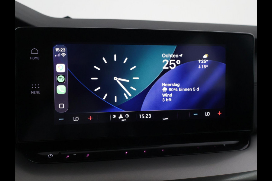 Škoda Octavia Combi 1.0 TSI RACE BLUE + WEGKL. TREKHAAK | VIRTUAL COCKPIT | APPLE CARPLAY | NAVIGATIE | LED