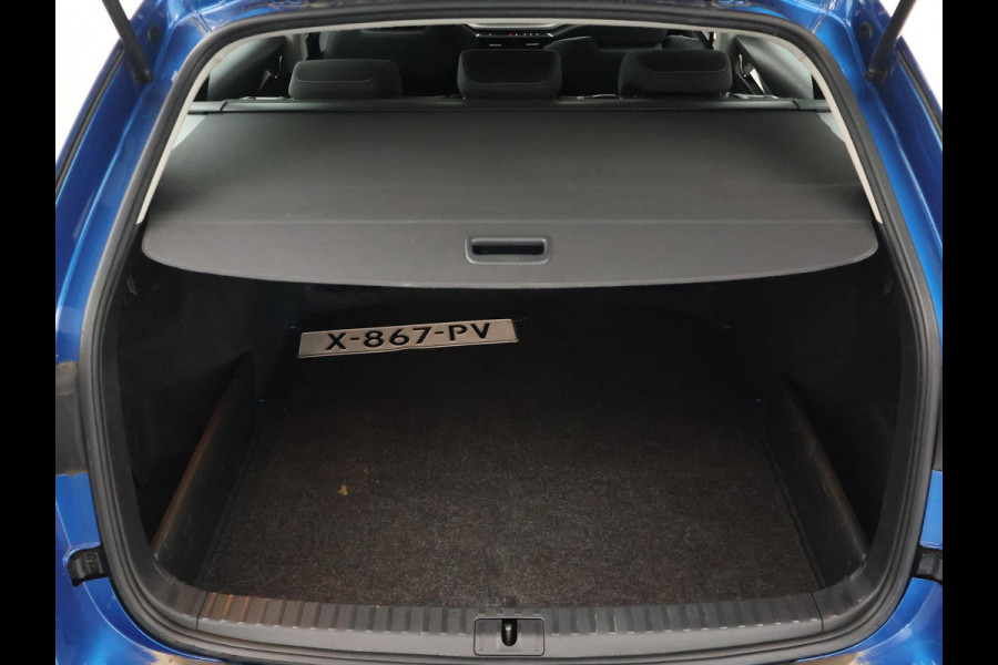 Škoda Octavia Combi 1.0 TSI RACE BLUE + WEGKL. TREKHAAK | VIRTUAL COCKPIT | APPLE CARPLAY | NAVIGATIE | LED