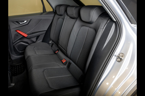 Audi Q2 30 TFSI S-Line Edition / 116pk / Trekhaak / Stoelverwarming /