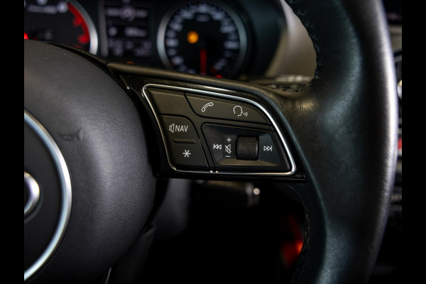 Audi Q2 30 TFSI S-Line Edition / 116pk / Trekhaak / Stoelverwarming /