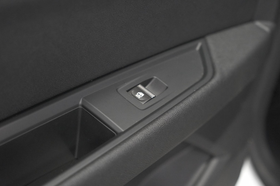 Renault Austral 1.2 E-Tech full hybrid 200 techno | Adaptieve Cruise Control | Treeplanken | Camera | Dodehoekdetectie