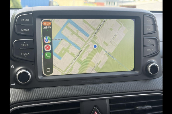 Hyundai Kona 1.0T Essence 2e Eigenaar,Trekhaak,Camera,Carplay,Navi,Clima,Cruise,6 Bak,N.A.P,120pk,Lm velgen,Rijstrooksensor,Pdc,Apk tot 03-2027