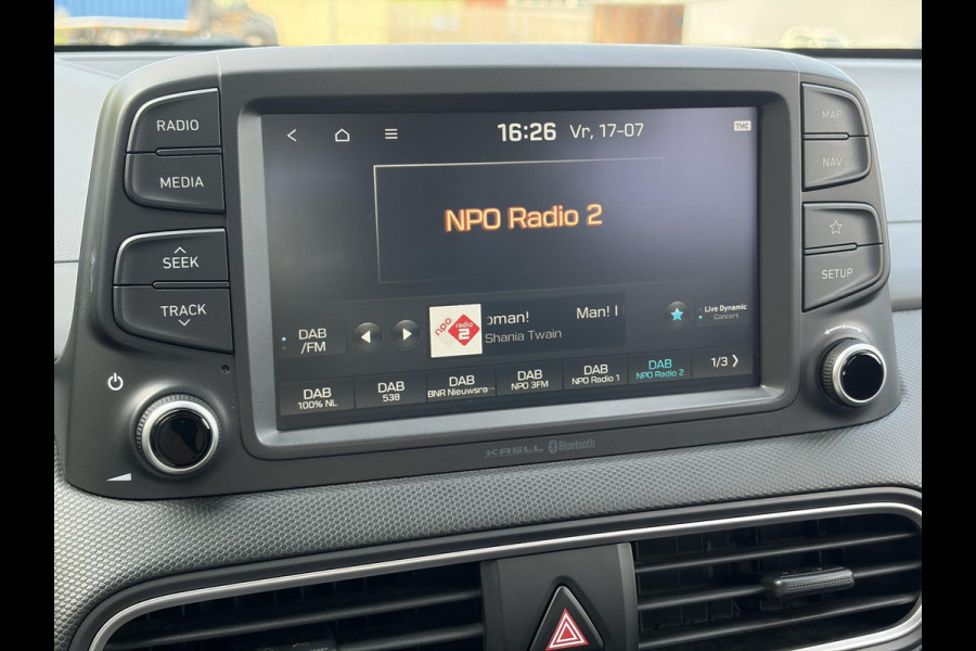 Hyundai Kona 1.0T Essence 2e Eigenaar,Trekhaak,Camera,Carplay,Navi,Clima,Cruise,6 Bak,N.A.P,120pk,Lm velgen,Rijstrooksensor,Pdc,Apk tot 03-2027
