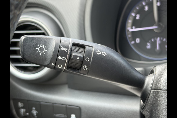 Hyundai Kona 1.0T Essence 2e Eigenaar,Trekhaak,Camera,Carplay,Navi,Clima,Cruise,6 Bak,N.A.P,120pk,Lm velgen,Rijstrooksensor,Pdc,Apk tot 03-2027