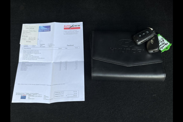 Hyundai Kona 1.0T Essence 2e Eigenaar,Trekhaak,Camera,Carplay,Navi,Clima,Cruise,6 Bak,N.A.P,120pk,Lm velgen,Rijstrooksensor,Pdc,Apk tot 03-2027
