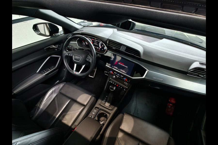 Audi Q3 Sportback 35 TFSI 3x S Line Pano | Keyless | Trekhaak | Matrix | Camera | Leder