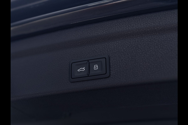 Audi Q3 Sportback 35 TFSI 3x S Line Pano | Keyless | Trekhaak | Matrix | Camera | Leder