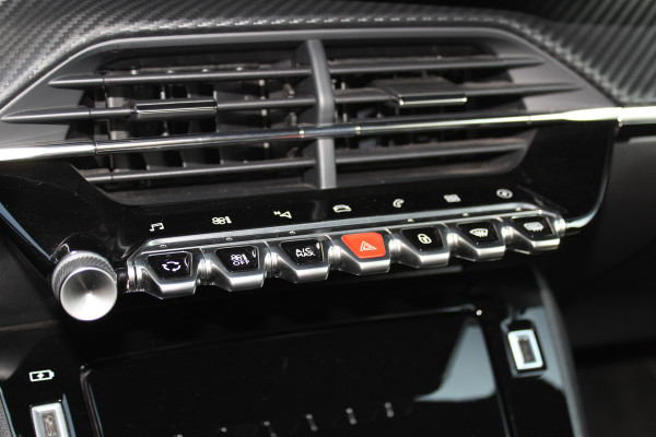 Peugeot e-208 EV GT Première 1 fase 50 kWh ELEKTRISCH ! Zeer nette en goed onderhouden wagen ! Autm.airco, dodehoek assistent, cruise control, metallic lak, LM wielen, navigatie, telefoon voorb., USB, digitaal dashb., LED verl. etc