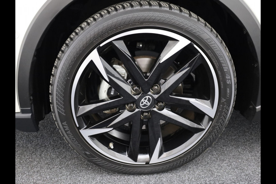 Toyota C-HR 2.0 Hybrid GR-Sport | Trekhaak afnb. | JBL | Blind Spot Monitor | Stoelver. | Prijs Rijklaar!!
