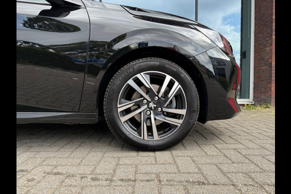 Peugeot 208 1.2 PureTech Allure Pack - Navi - Climate - Parkeerhulp - Org.NL