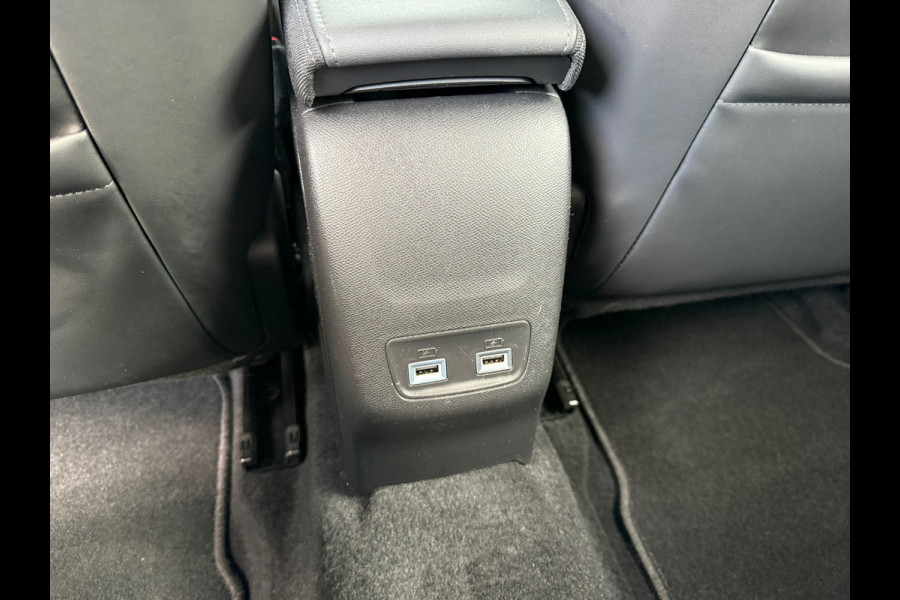 Peugeot 208 1.2 PureTech Allure Pack - Navi - Climate - Parkeerhulp - Org.NL