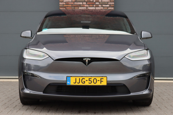 Tesla Model X Plaid AWD 6p. 100kWh | 1020pk | 71.500,- ex BTW | Luchtvering | Autopilot | Carbon | Trekhaak | Stoelventilatie | Leder | Sterrenhemel | Display Achter | Verwarmd Stuurwiel |