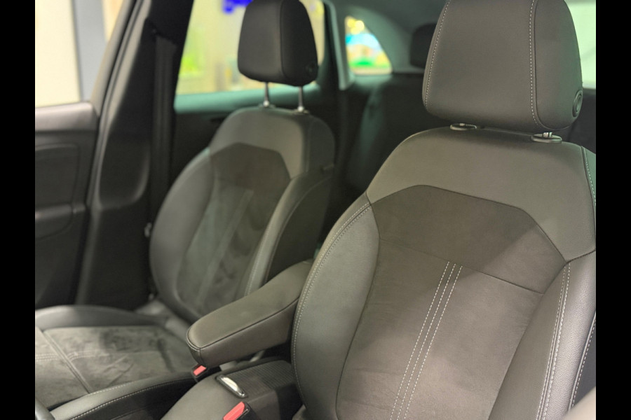 Opel Crossland X 1.2 Ultimate. Aut. 130pk Black Ed. Navi 360° Half Leder/Cantara Stuurverw.