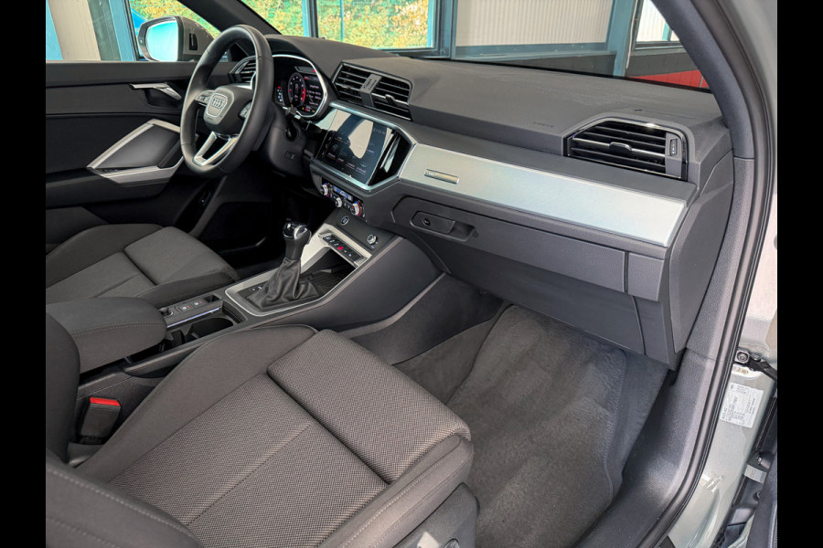 Audi Q3 Sportback 35 TFSI S-Line Stuurverwarming|Trekhaak|Keyless|360camera|Panorama|ACC|Dodehoekassist|