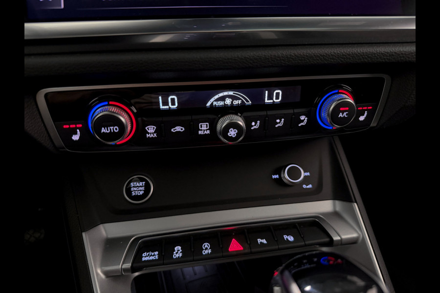 Audi Q3 Sportback 35 TFSI S-Line Stuurverwarming|Trekhaak|Keyless|360camera|Panorama|ACC|Dodehoekassist|