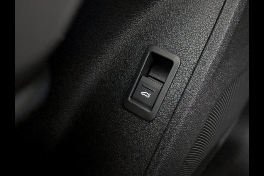 Audi Q3 Sportback 35 TFSI S-Line Stuurverwarming|Trekhaak|Keyless|360camera|Panorama|ACC|Dodehoekassist|