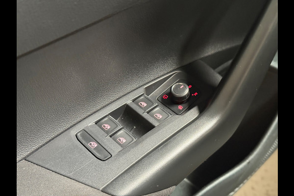 Volkswagen Polo 1.0 TSI Highline | Pano | ACC | PDC | Stoelver