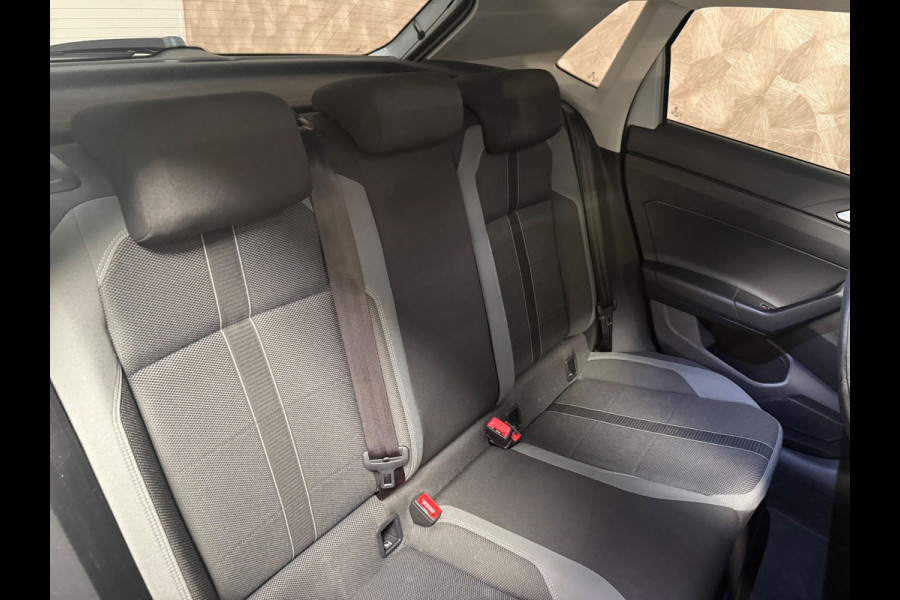 Volkswagen Polo 1.0 TSI Highline | Pano | ACC | PDC | Stoelver