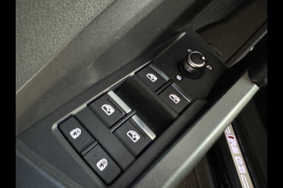 Audi RSQ3 Sportback 2.5 TFSI Pano|Sonos|Alcantara|Sfeer|Camera