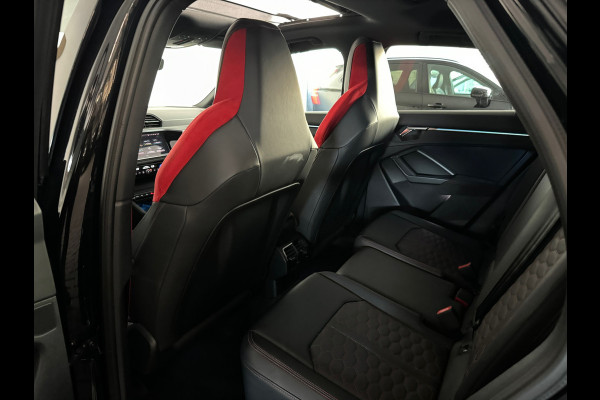Audi RSQ3 Sportback 2.5 TFSI Pano|Sonos|Alcantara|Sfeer|Camera