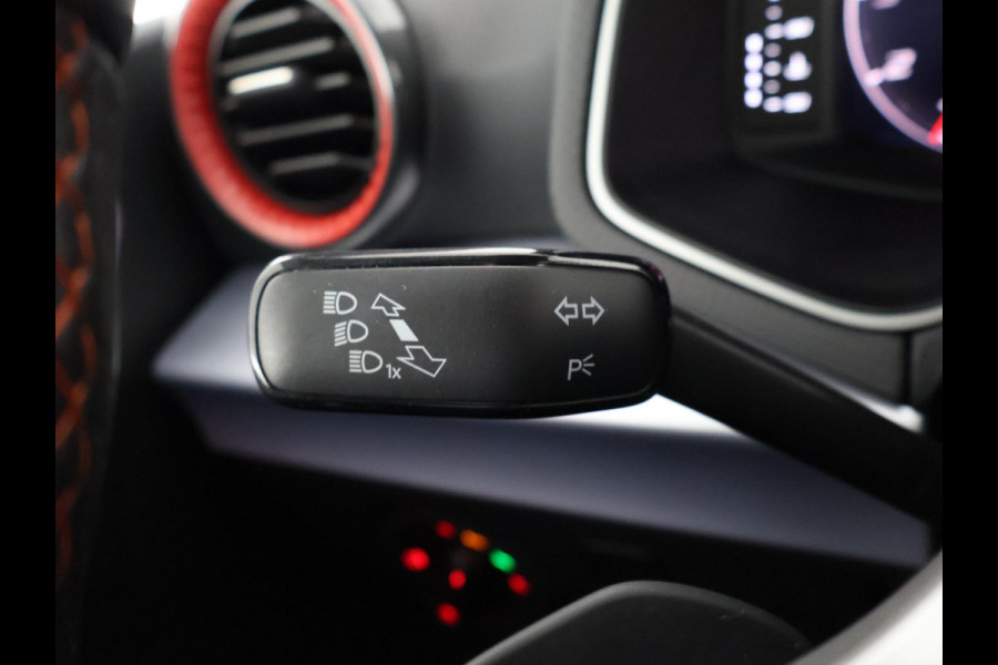 Seat Arona 1.0 TSI FR BUSINESS AUTOMAAT GARANTIE 5-2034* . APPLE CARPLAY & ANDRIOD AUTO . PARKEERSENSOREN V & A . STOELVERWARMING