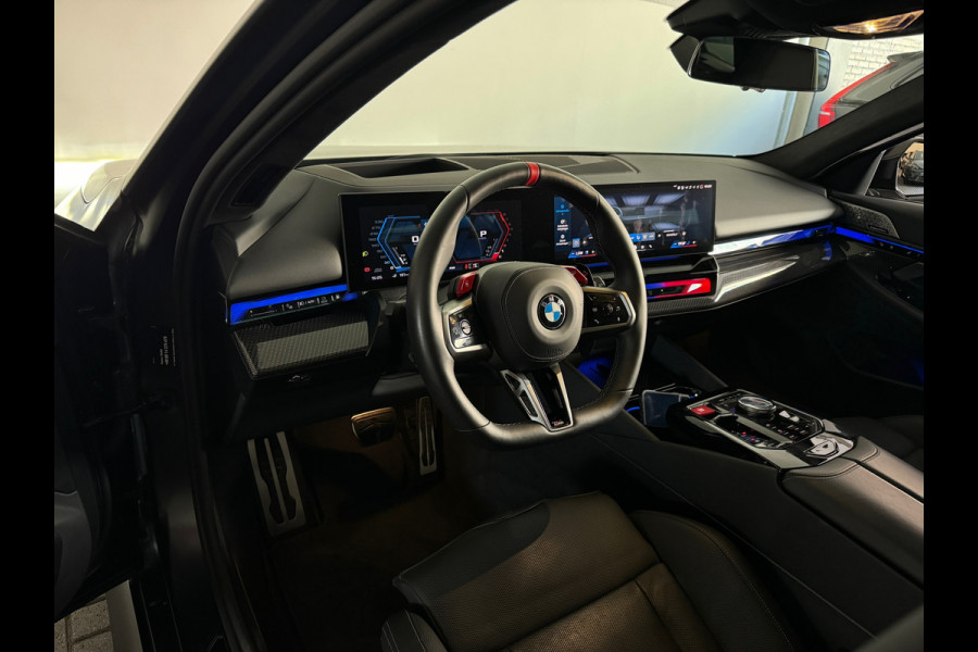 BMW 5 Serie Touring M5 Pano|Keramisch|B&W|HuD|Carbon|M Drivers