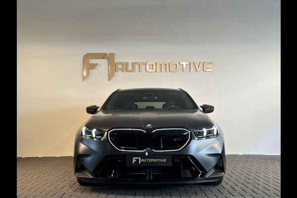BMW 5 Serie Touring M5 Pano|Keramisch|B&W|HuD|Carbon|M Drivers