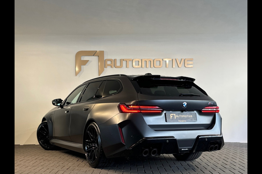 BMW 5 Serie Touring M5 Pano|Keramisch|B&W|HuD|Carbon|M Drivers