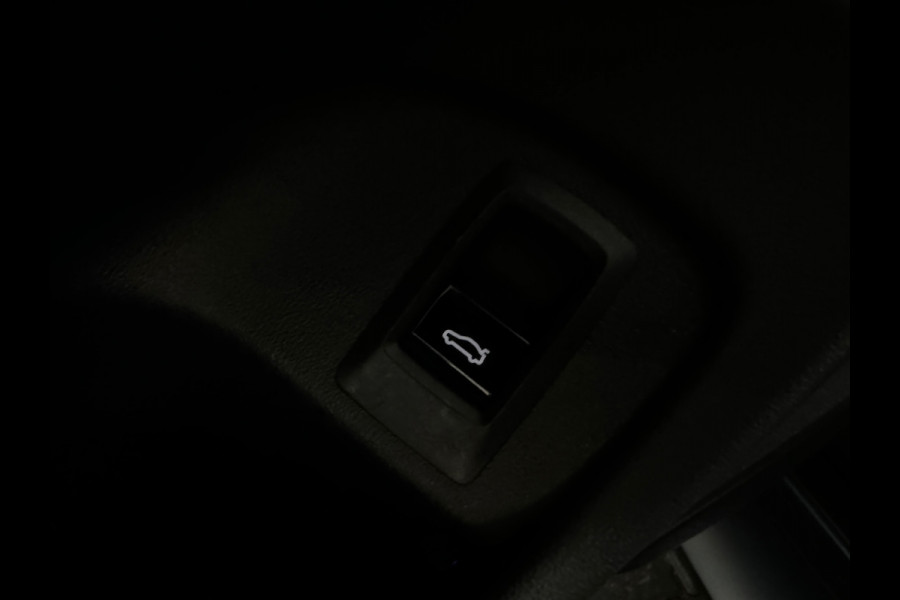 BMW 5 Serie Touring M5 Pano|Keramisch|B&W|HuD|Carbon|M Drivers