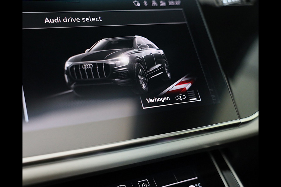 Audi Q8 60 TFSI e Quattro RSQ8 Look / Luchtvering / Acc / Lane Assist / Head Up / Camera / B & O / Memory / Open Pano / Matrix
