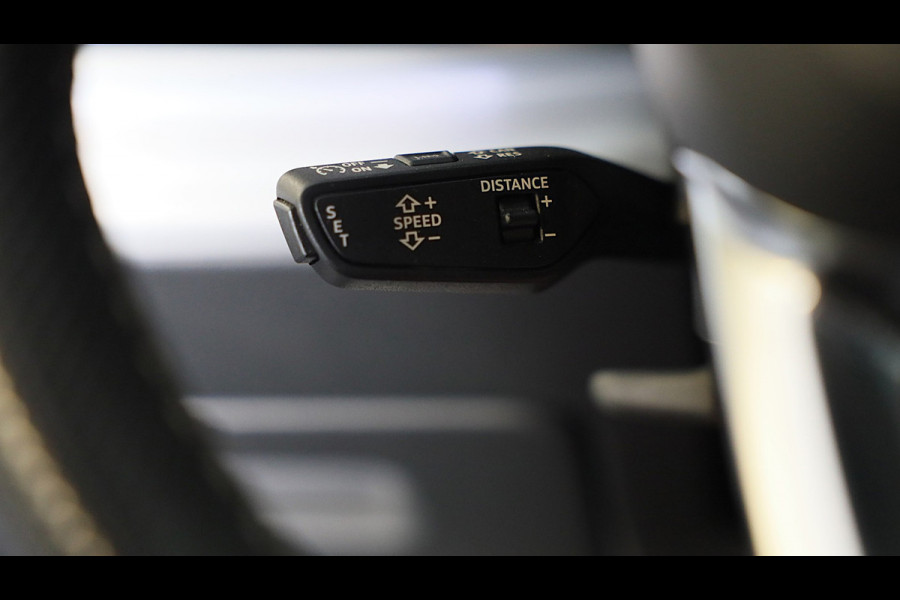 Audi Q8 60 TFSI e Quattro RSQ8 Look / Luchtvering / Acc / Lane Assist / Head Up / Camera / B & O / Memory / Open Pano / Matrix