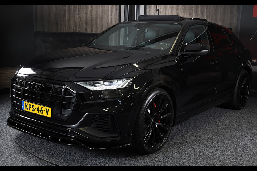 Audi Q8 60 TFSI e Quattro RSQ8 Look / Luchtvering / Acc / Lane Assist / Head Up / Camera / B & O / Memory / Open Pano / Matrix
