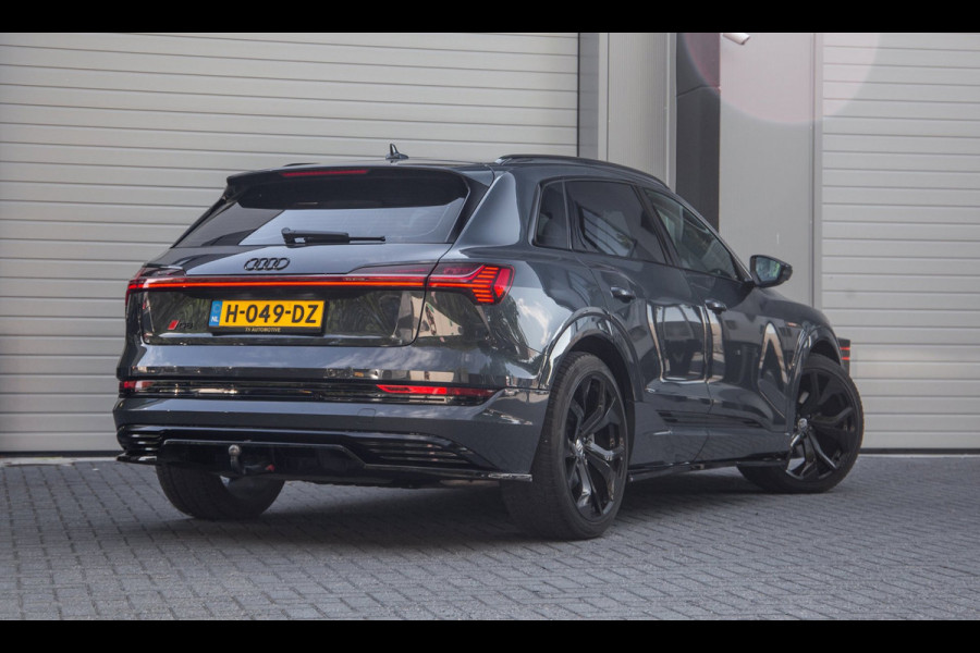 Audi e-tron E-tron 50 Quattro Launch edition plus 71 kWh / Maxton / Pano / S-Line