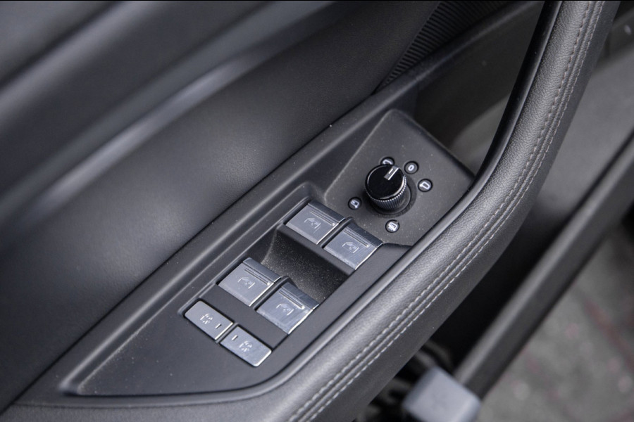 Audi e-tron E-tron 50 Quattro Launch edition plus 71 kWh / Maxton / Pano / S-Line
