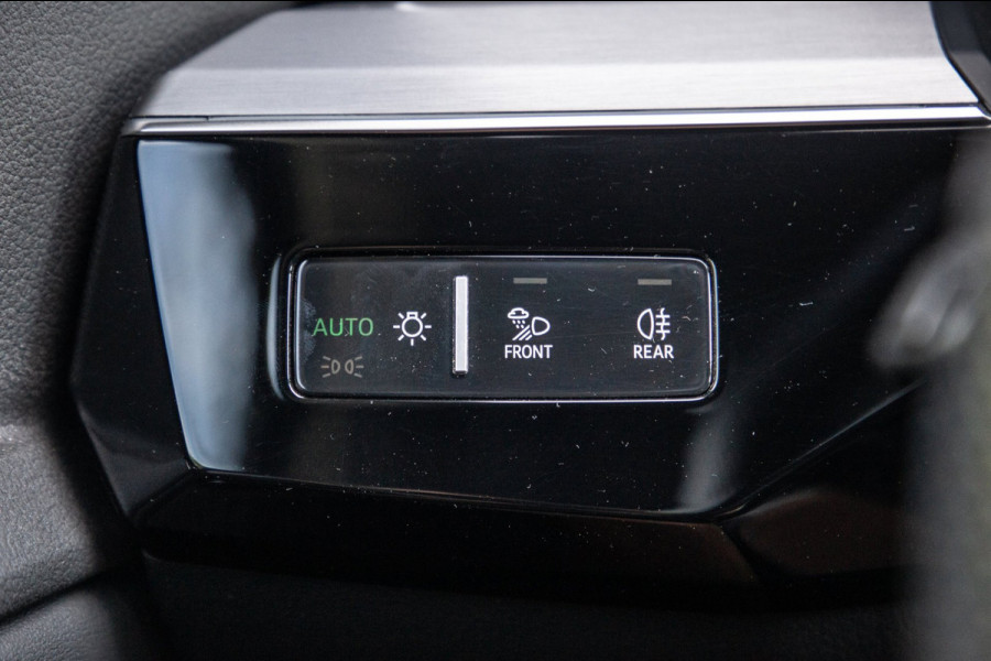 Audi e-tron E-tron 50 Quattro Launch edition plus 71 kWh / Maxton / Pano / S-Line