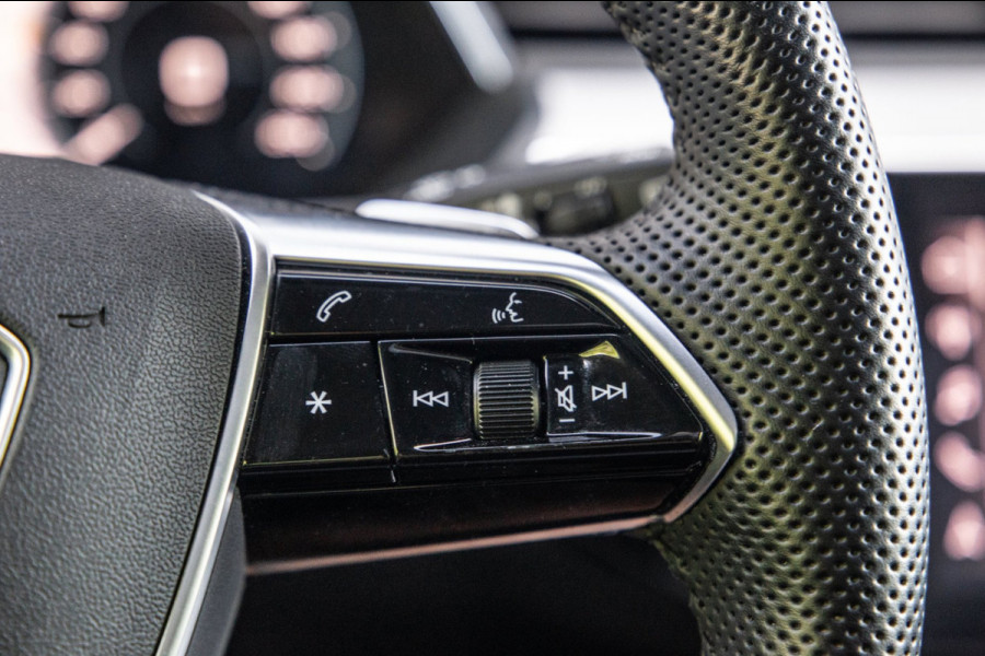 Audi e-tron E-tron 50 Quattro Launch edition plus 71 kWh / Maxton / Pano / S-Line