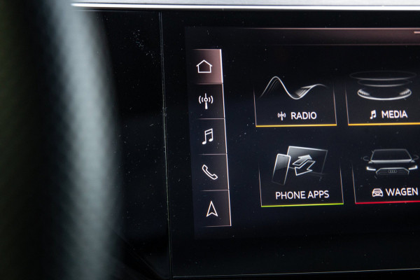 Audi e-tron E-tron 50 Quattro Launch edition plus 71 kWh / Maxton / Pano / S-Line
