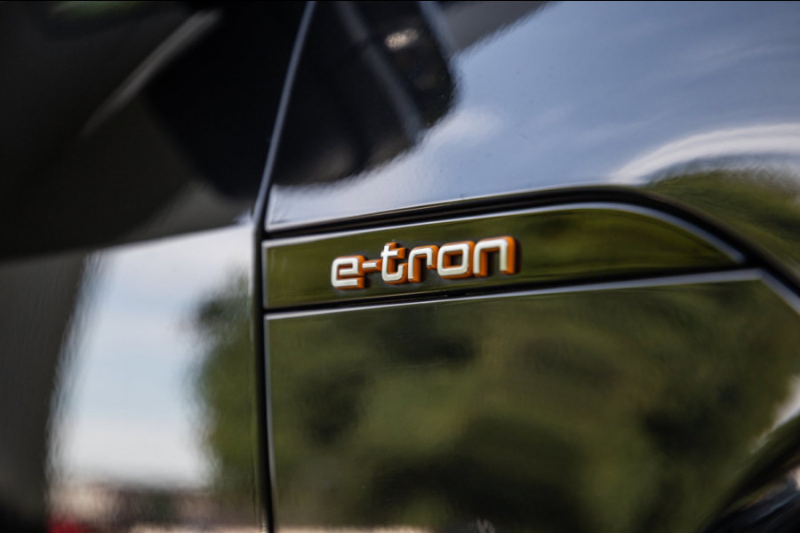 Audi e-tron E-tron 50 Quattro Launch edition plus 71 kWh / Maxton / Pano / S-Line